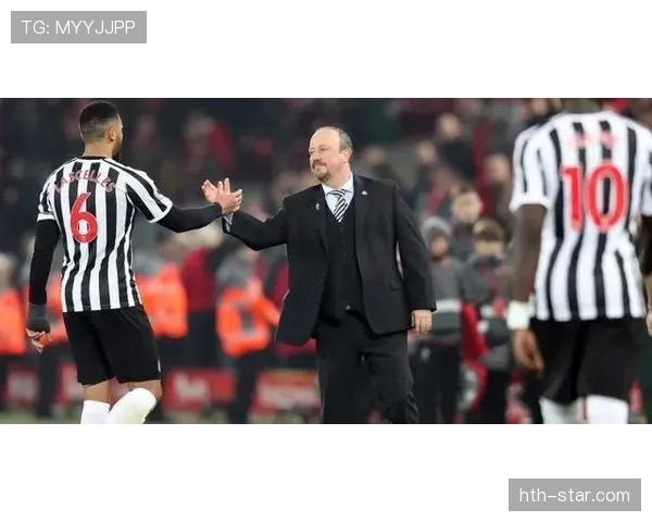 贝尼特斯执教利物浦再回顾：战术革新引领球队辉煌时刻